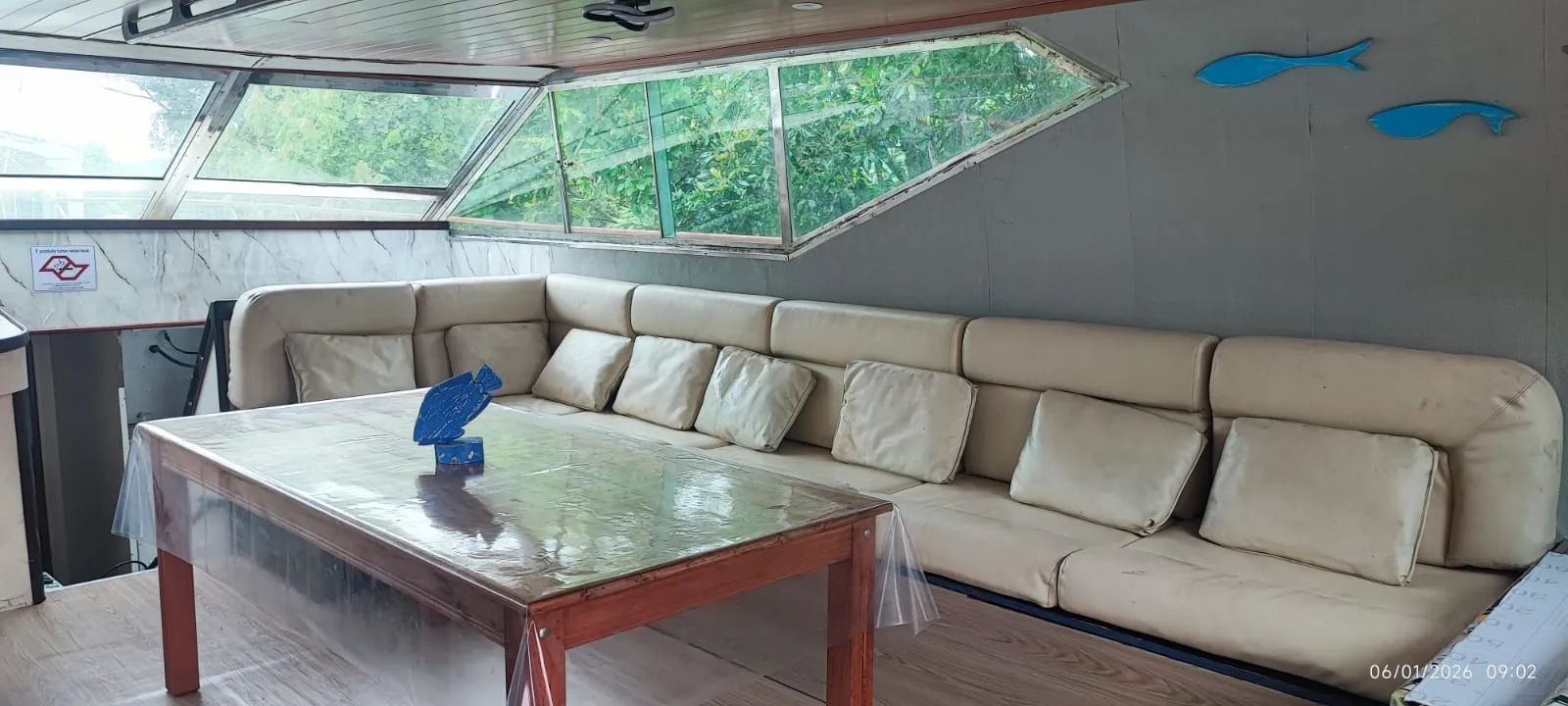 Lancha Cabrasmar 60 pés - Foto 2 mostrando detalhes da embarcação