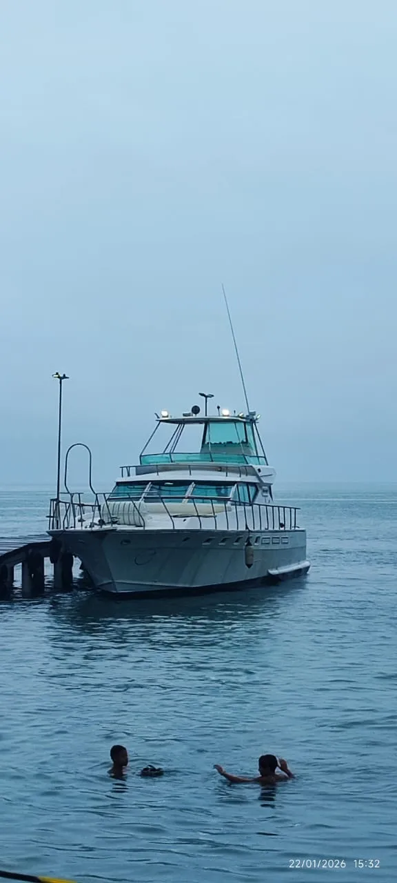 Lancha Cabrasmar 60 pés - Foto 12 mostrando detalhes da embarcação