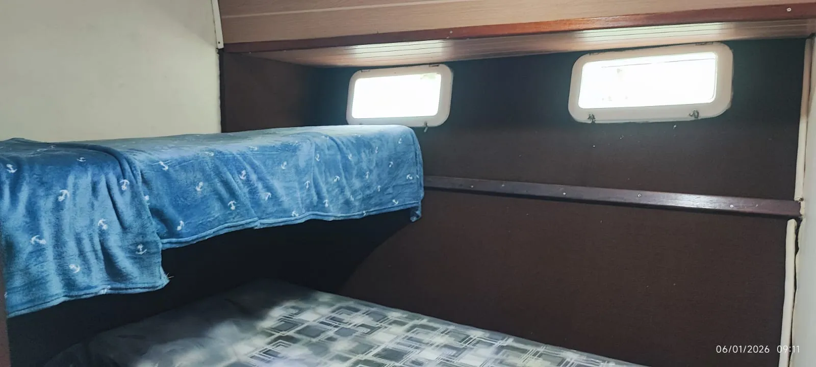 Lancha Cabrasmar 60 pés - Foto 7 mostrando detalhes da embarcação