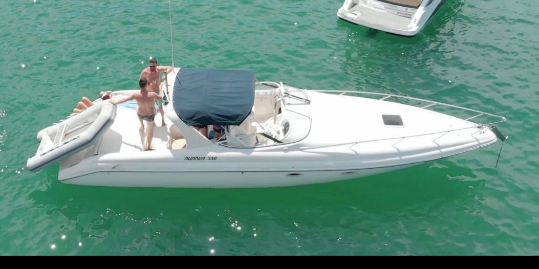 Passeio de Lancha Runner 330 em Caraguatatuba, Ubatuba, São Sebastião e Ilhabela