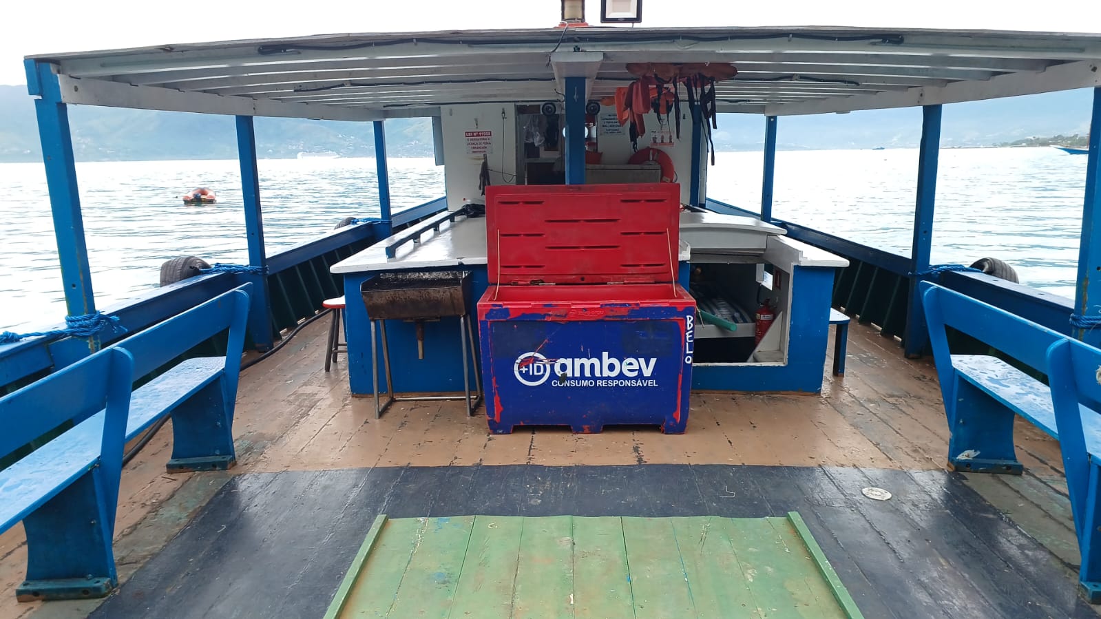 Foto da embarcação