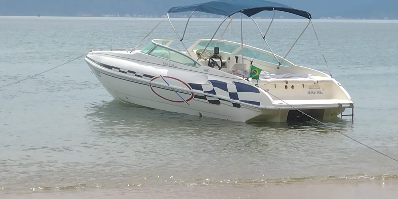 Passeio de Lancha Real Class em Caraguatatuba, Ubatuba, São Sebastião e Ilhabela