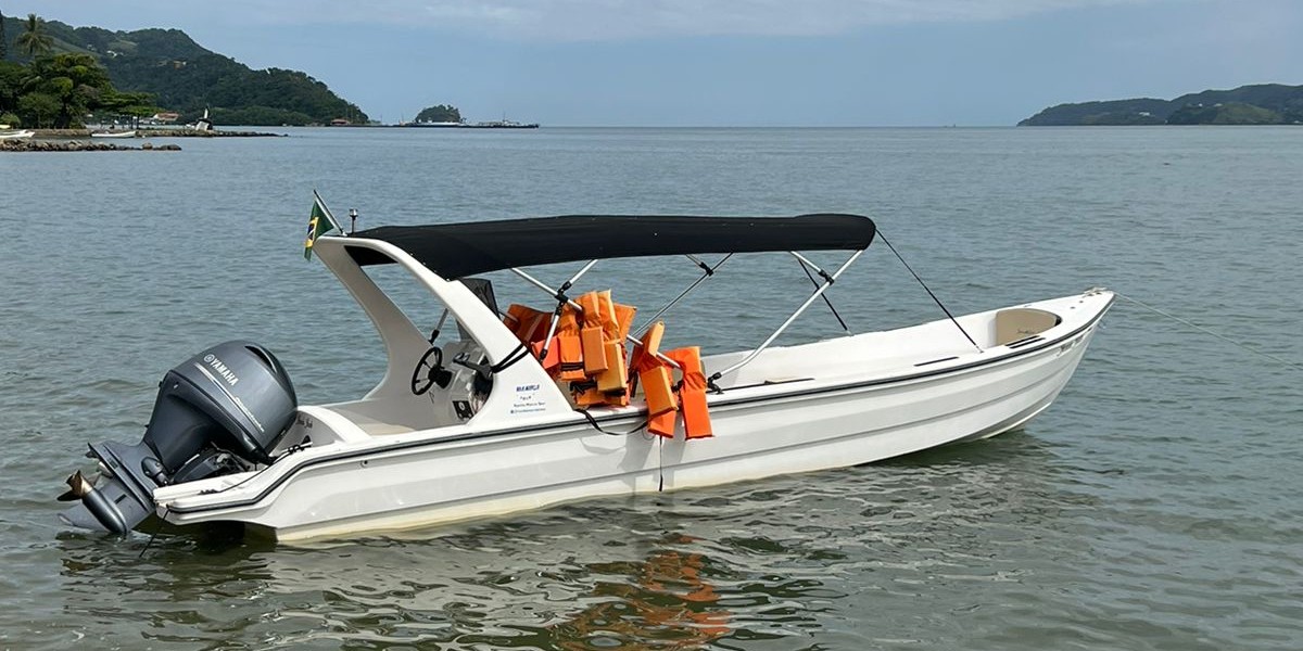 Passeio de Lancha CF 25 em Caraguatatuba, Ubatuba, São Sebastião e Ilhabela