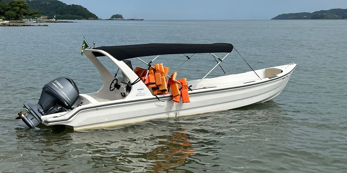 Passeio de Lancha CF em Caraguatatuba, Ubatuba, São Sebastião e Ilhabela