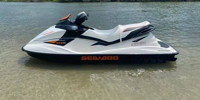Passeio de Seadoo Gts 130  em Caraguatatuba, Ubatuba, São Sebastião e Ilhabela