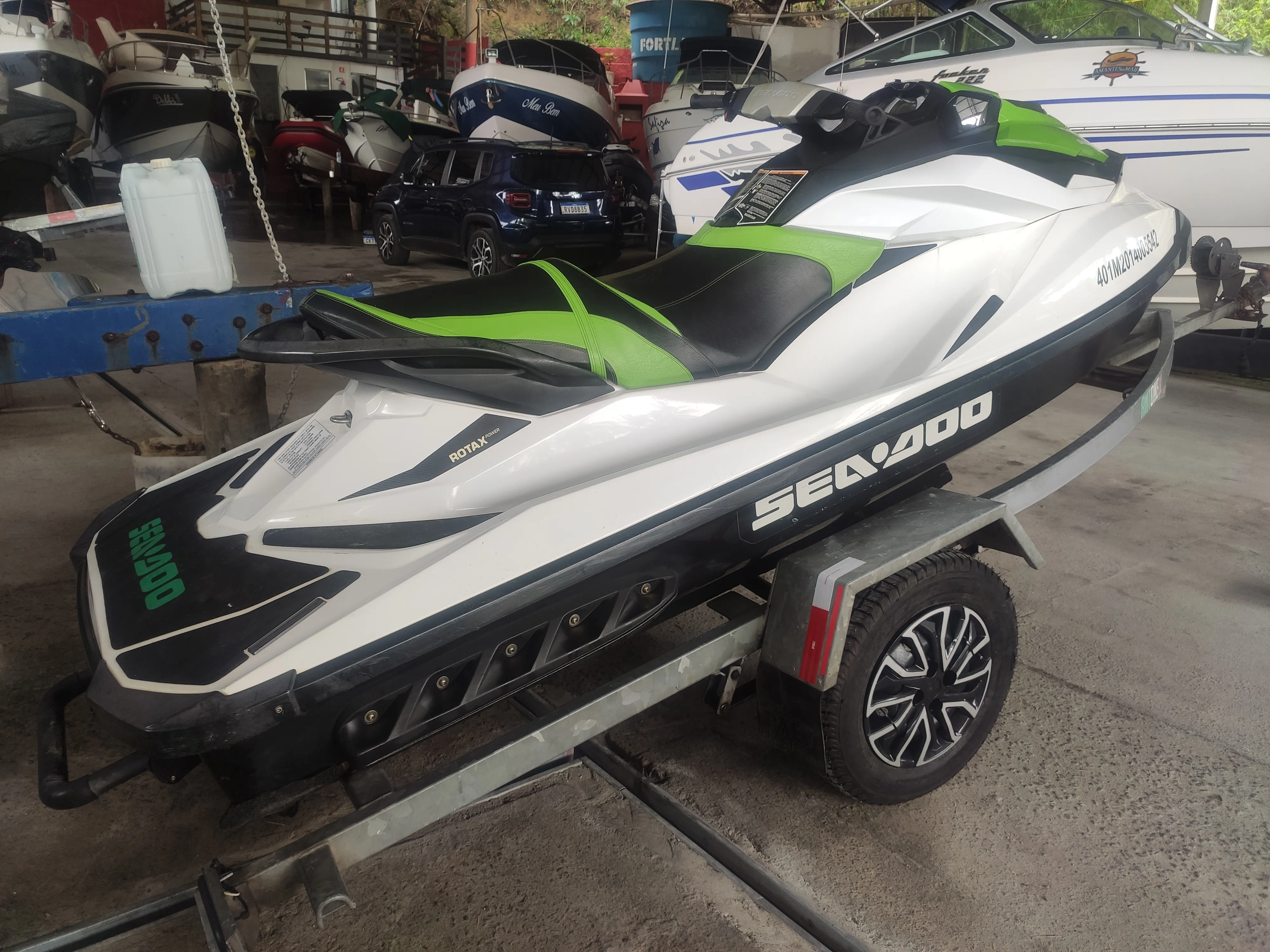 Jetski Seadoo GTS 130 - Foto 9 mostrando detalhes do jetski em Caraguatatuba, São Sebastião, Ilhabela