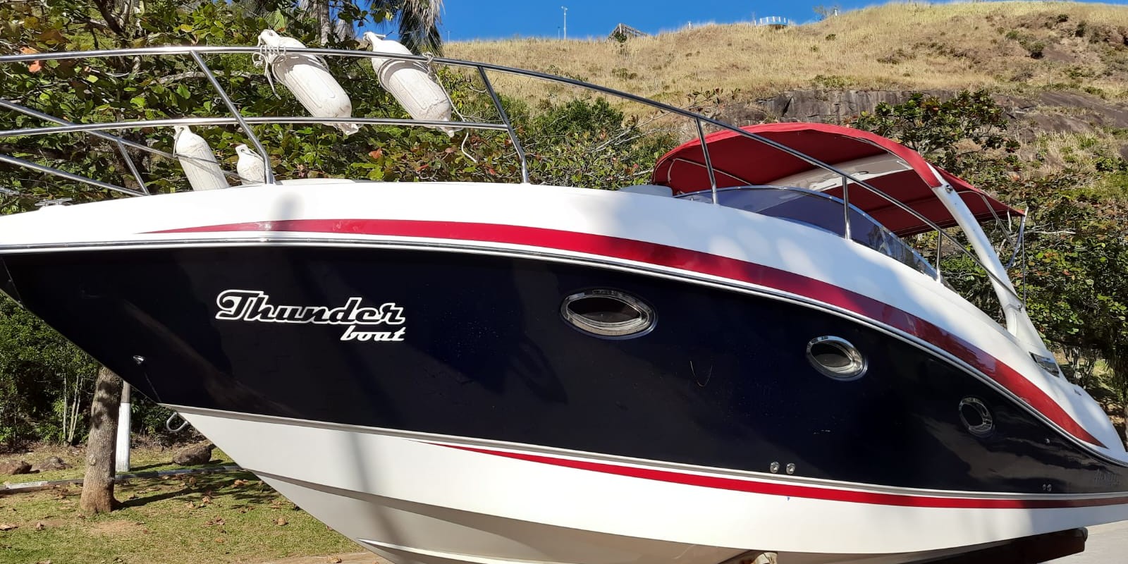 Passeio de Lancha Maxima Yachts em Caraguatatuba, Ubatuba, São Sebastião e Ilhabela