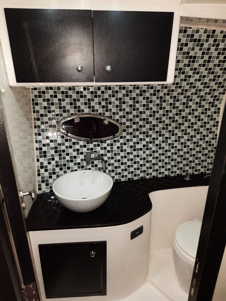 Lancha Maxima Yachts 28 pés - Foto 4