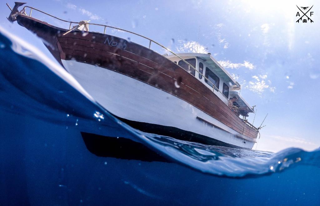 Foto da embarcação