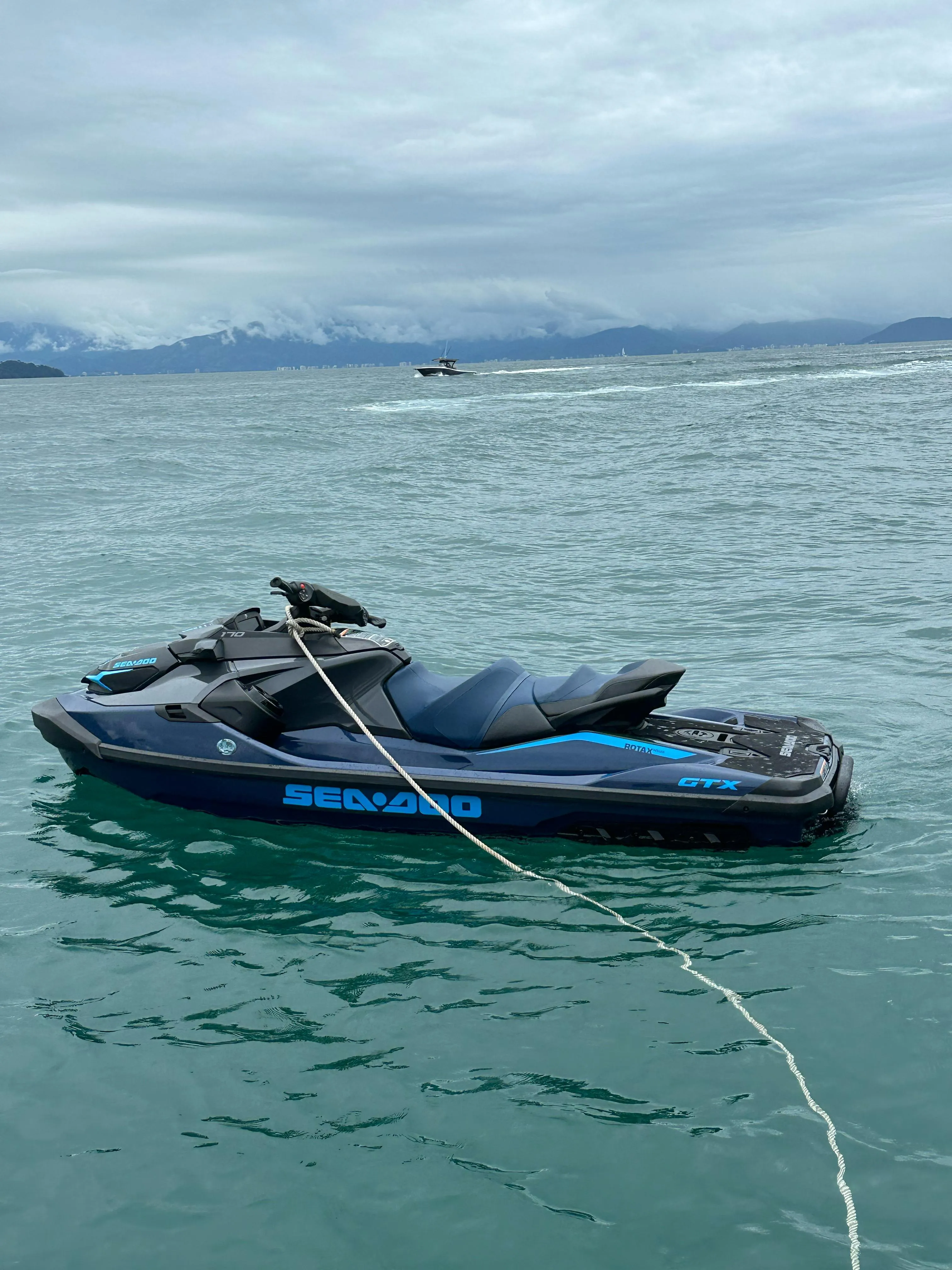 Jetski Seadoo GTX - Foto 3 mostrando detalhes do jetski em Ilhabela