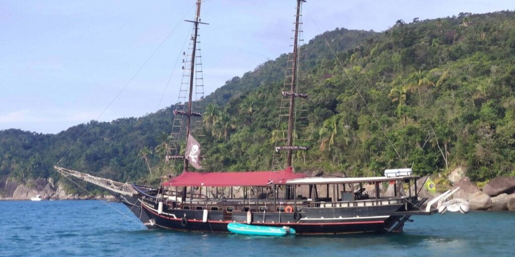 Passeio de Escuna em Caraguatatuba, Ubatuba, São Sebastião e Ilhabela