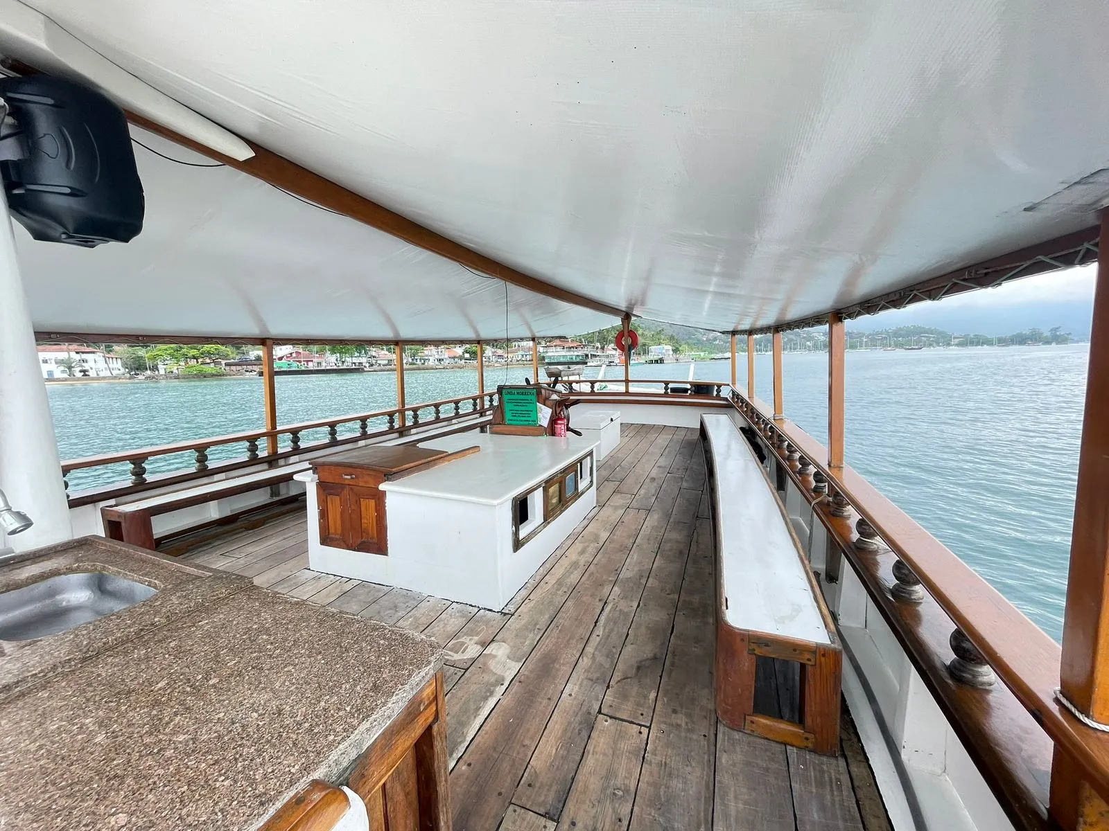 Escuna 75 pés - Foto 7 mostrando detalhes da embarcação