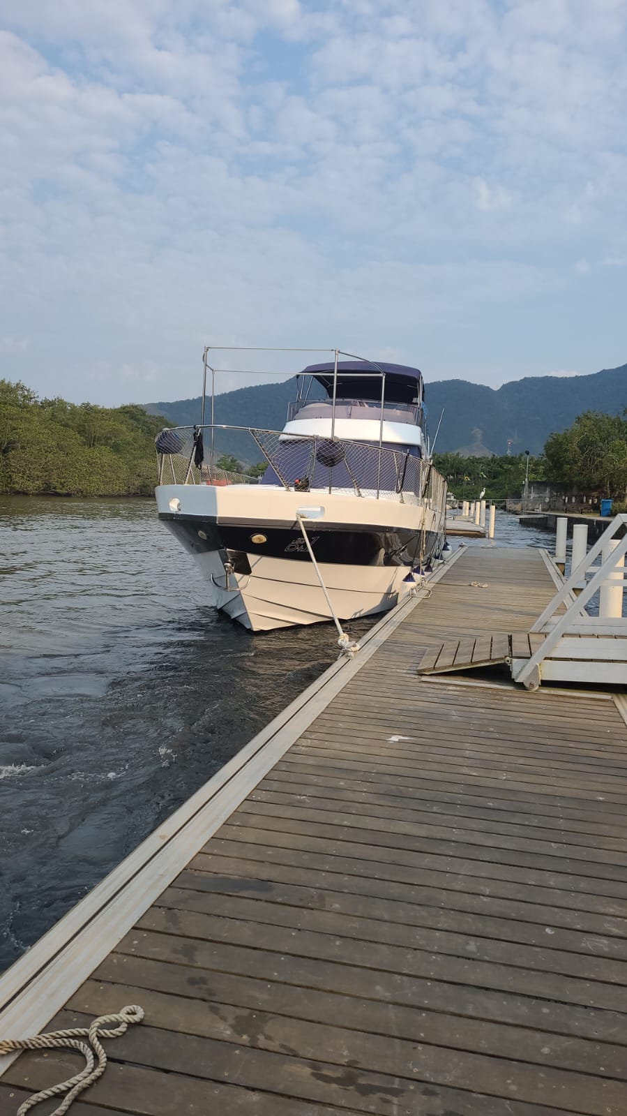 Foto da embarcação